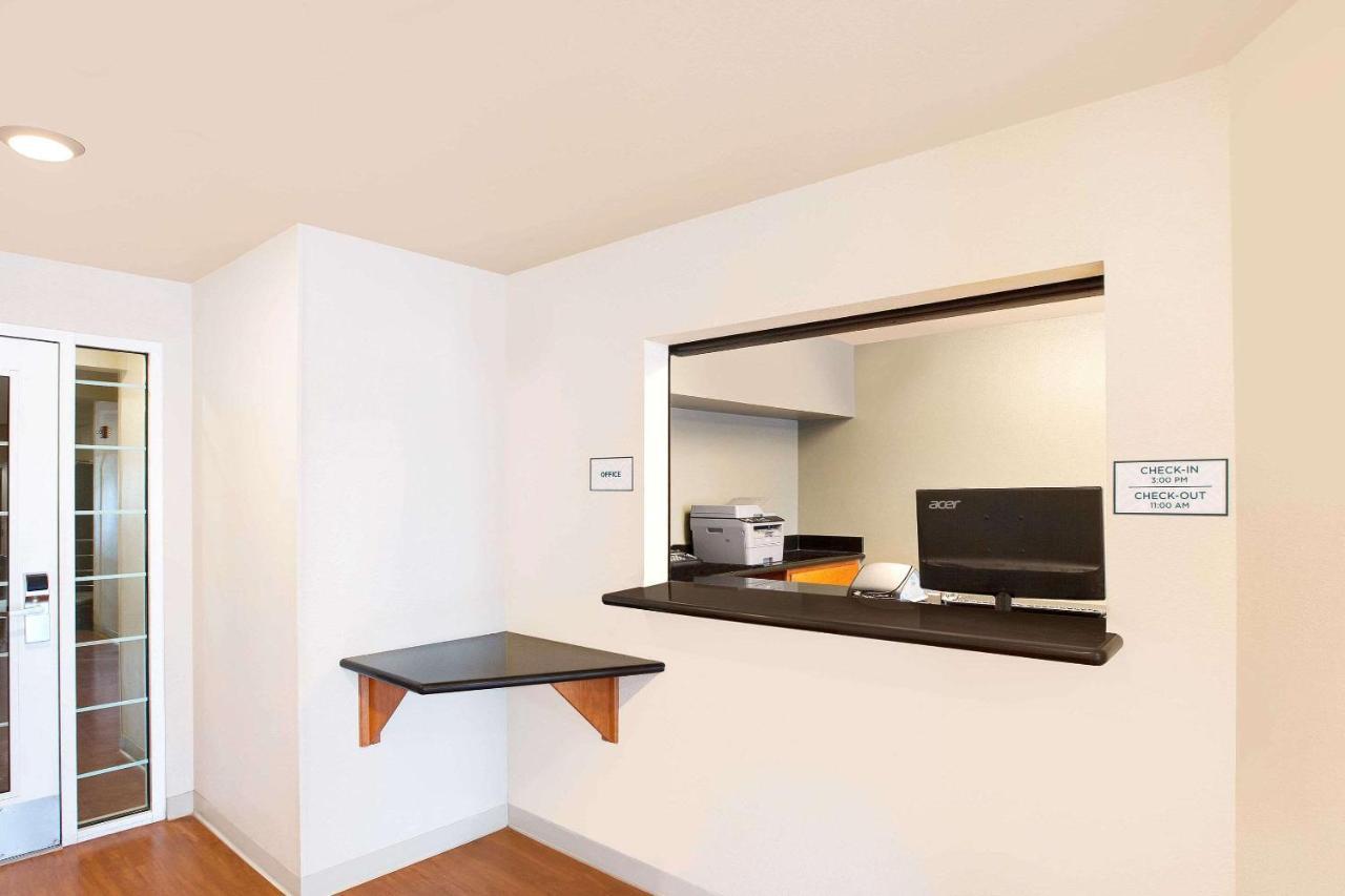 Woodspring Suites محطة كوليج المظهر الخارجي الصورة